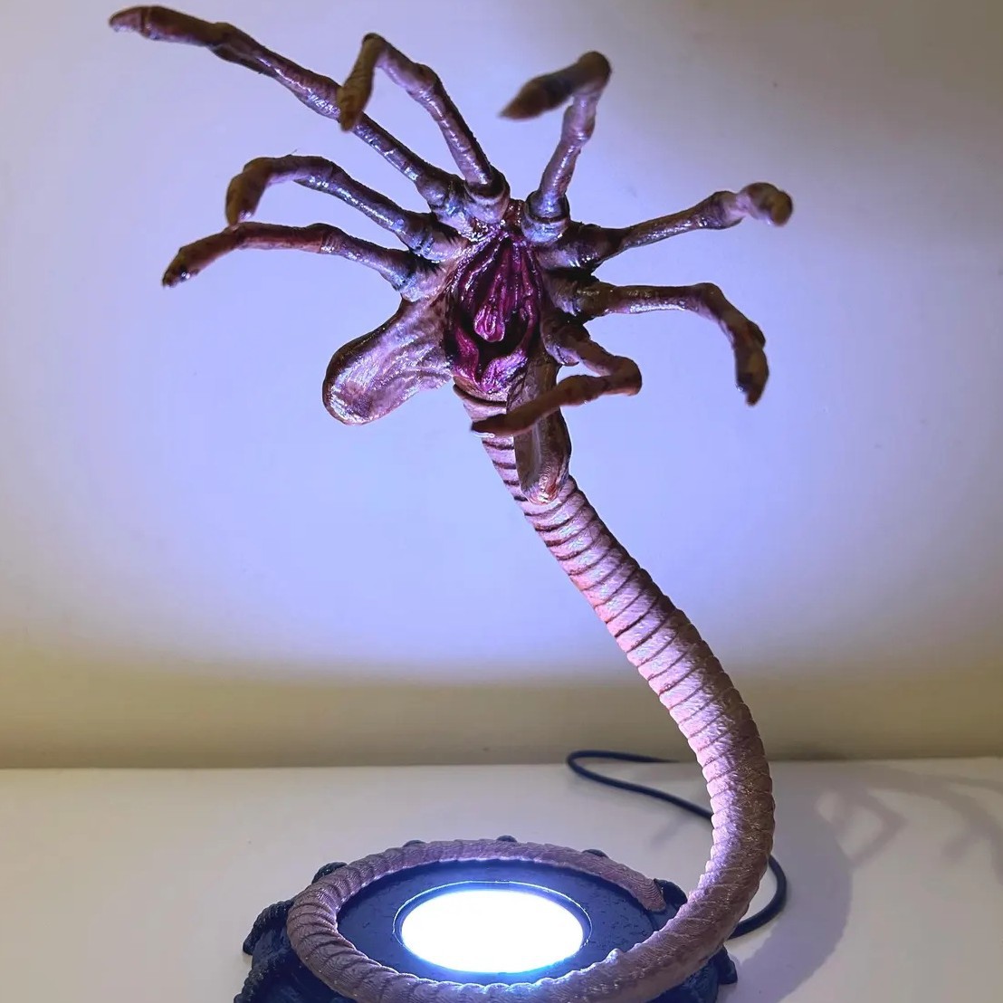 Alien Facehugger Lamp Nightlig - Lighting Decor Items 评论和价格