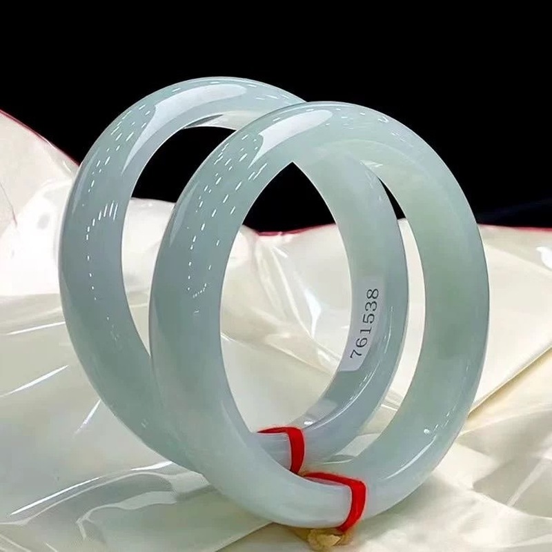 Old Mine Icy Burmese Bracelet, - Lighting & Home Decor Studio 评论和价格